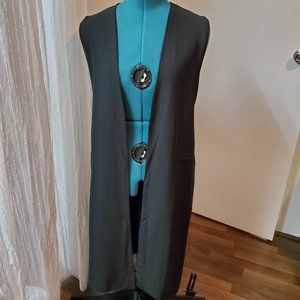 🔥LAST CHANCE🔥Long Black Side Slit Vest